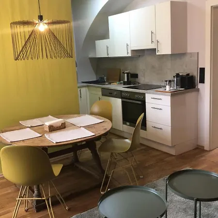 Gemuetliche In Geidorf Mit Garten- Grazer Dom-naehe By Interhome * Graz